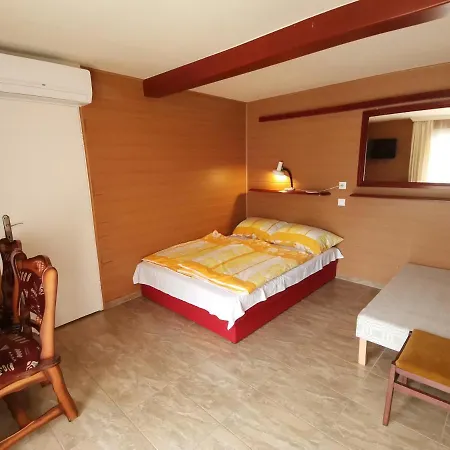 Apartment Mini Hajduszoboszlo